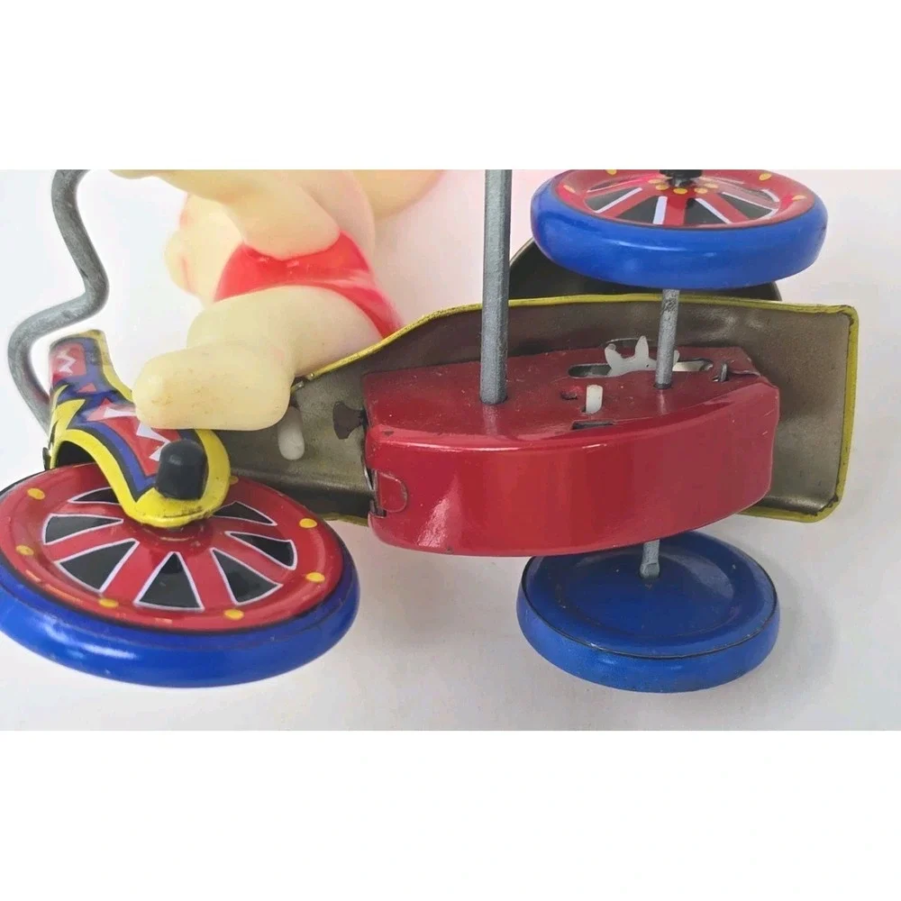 Mechanical Wind Up Tin Easter Bunny Rabbit On Tricycle Toy clean Working PB196
